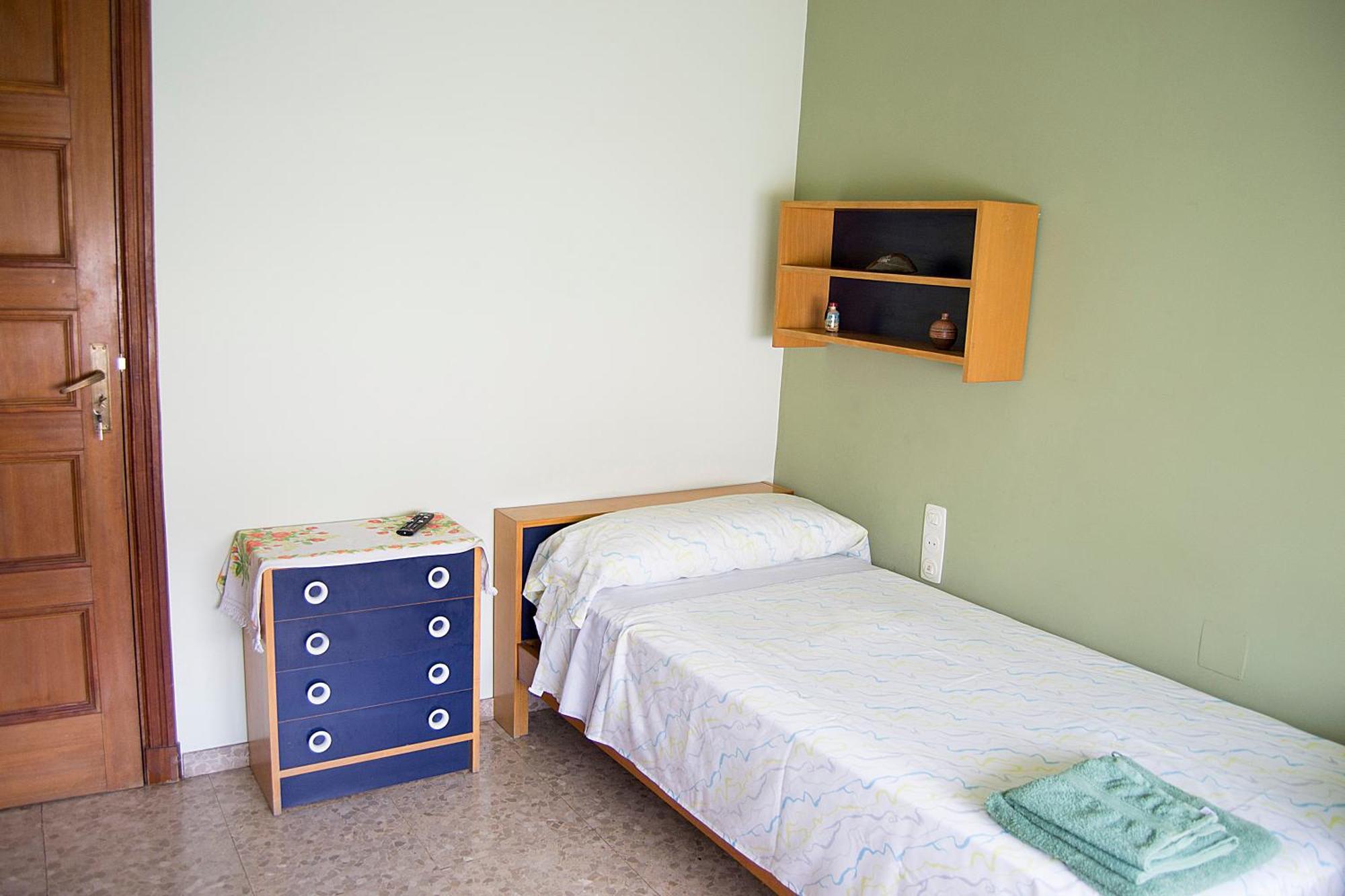 Habitacio V Cal Kim Apartment Martorell Bagian luar foto